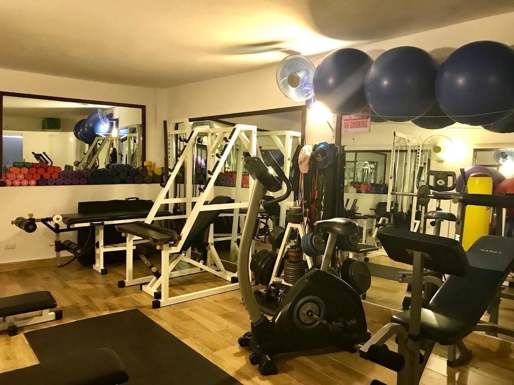 Tropicana Suites Deluxe Beach Club & Pool 푼타 카나 외부 사진